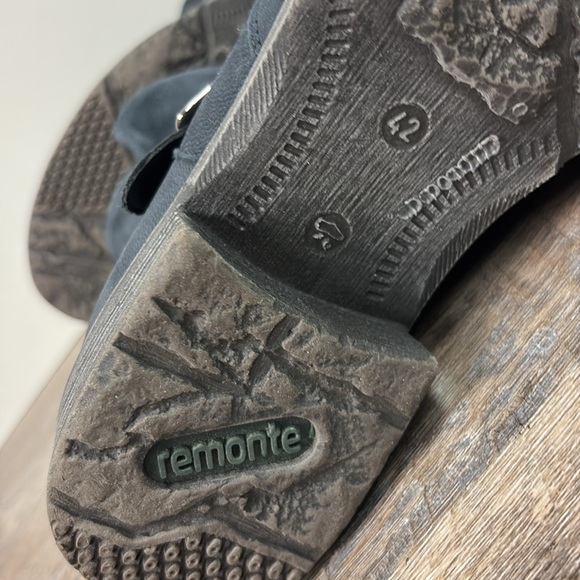 Stylish Black Ankle Boots - Picture 7 of 12